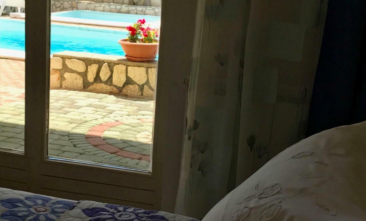 Apartments Villa Ana マンドレ エクステリア 写真